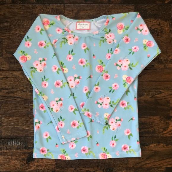 SweetHoney Rash Guard - Picture 2 of 5